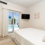 913 Vila Corralejo